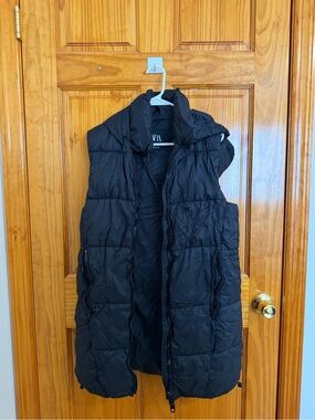 Black Quilted Hooded Puffer Vest